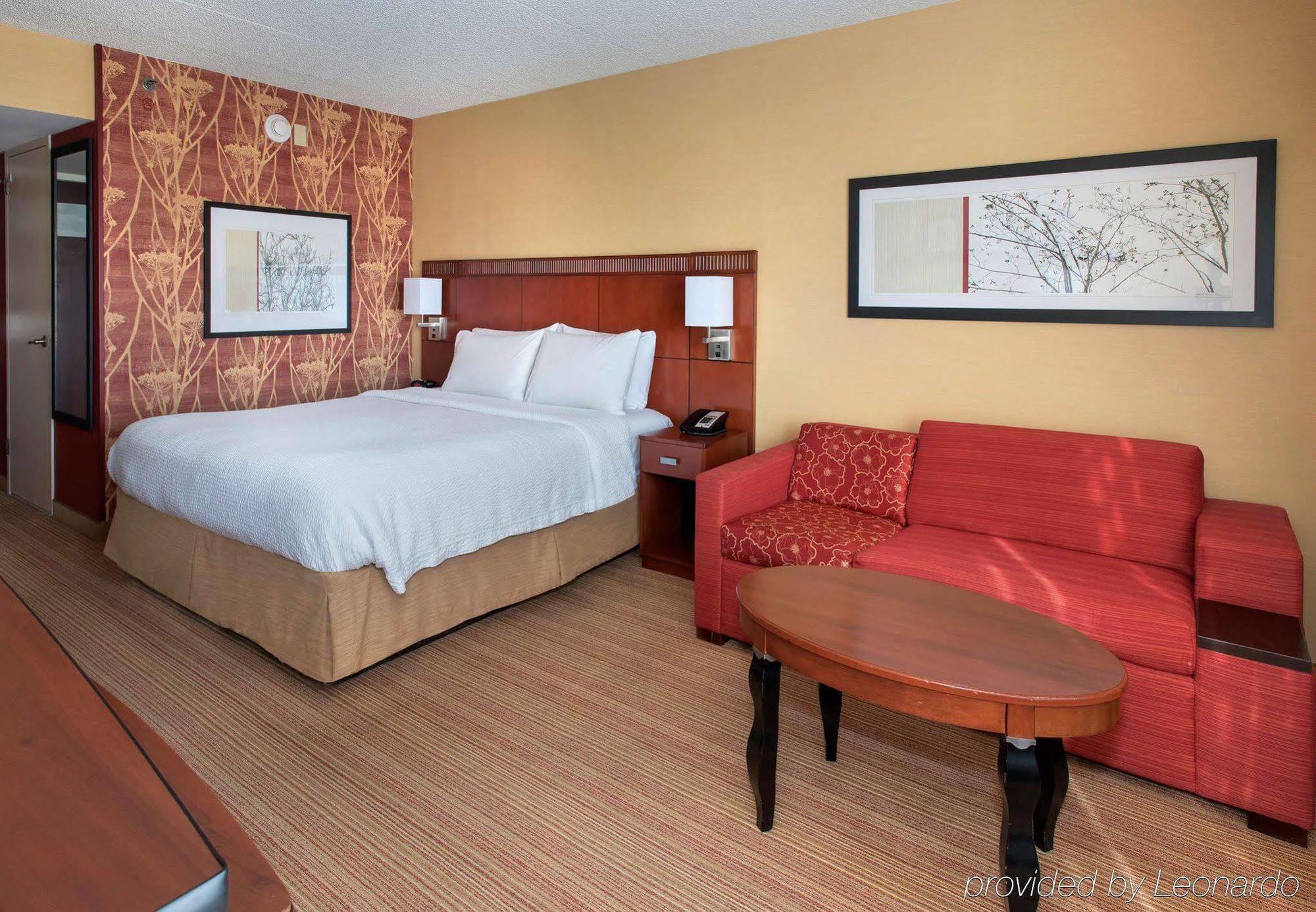 Готель Courtyard By Marriott Secaucus Meadowlands Екстер'єр фото